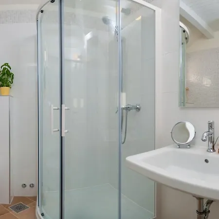 Villa Luxury Beachfront Gracia Grande With Private Pool At The In - Peljesac *