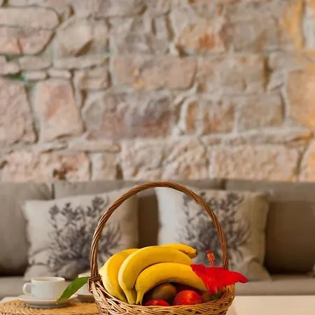 Villa Luxury Beachfront Gracia Grande With Private Pool At The In - Peljesac *