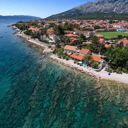 Luxury Beachfront Gracia Grande With Private Pool At The In - Peljesac Villa