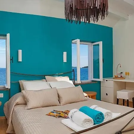Luxury Beachfront Gracia Grande With Private Pool At The In - Peljesac Orebic