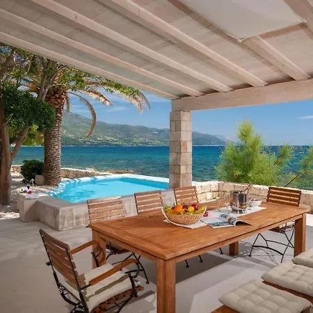 Villa Luxury Beachfront Gracia Grande With Private Pool At The In - Peljesac *