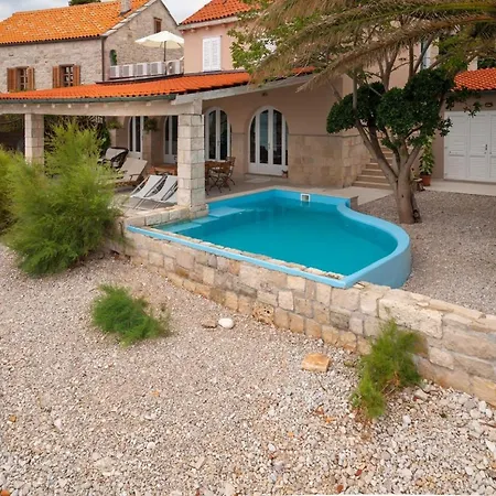 Villa Luxury Beachfront Gracia Grande With Private Pool At The In - Peljesac *
