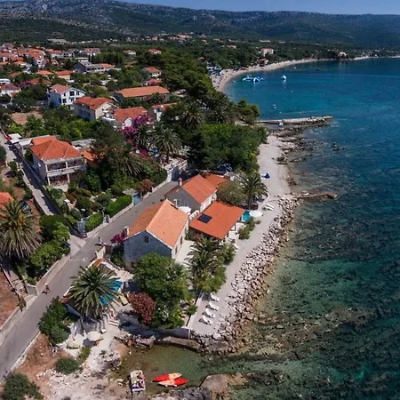 Luxury Beachfront Gracia Grande With Private Pool At The In - Peljesac Villa