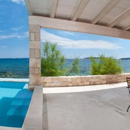 Luxury Beachfront Gracia Grande With Private Pool At The In - Peljesac Orebić